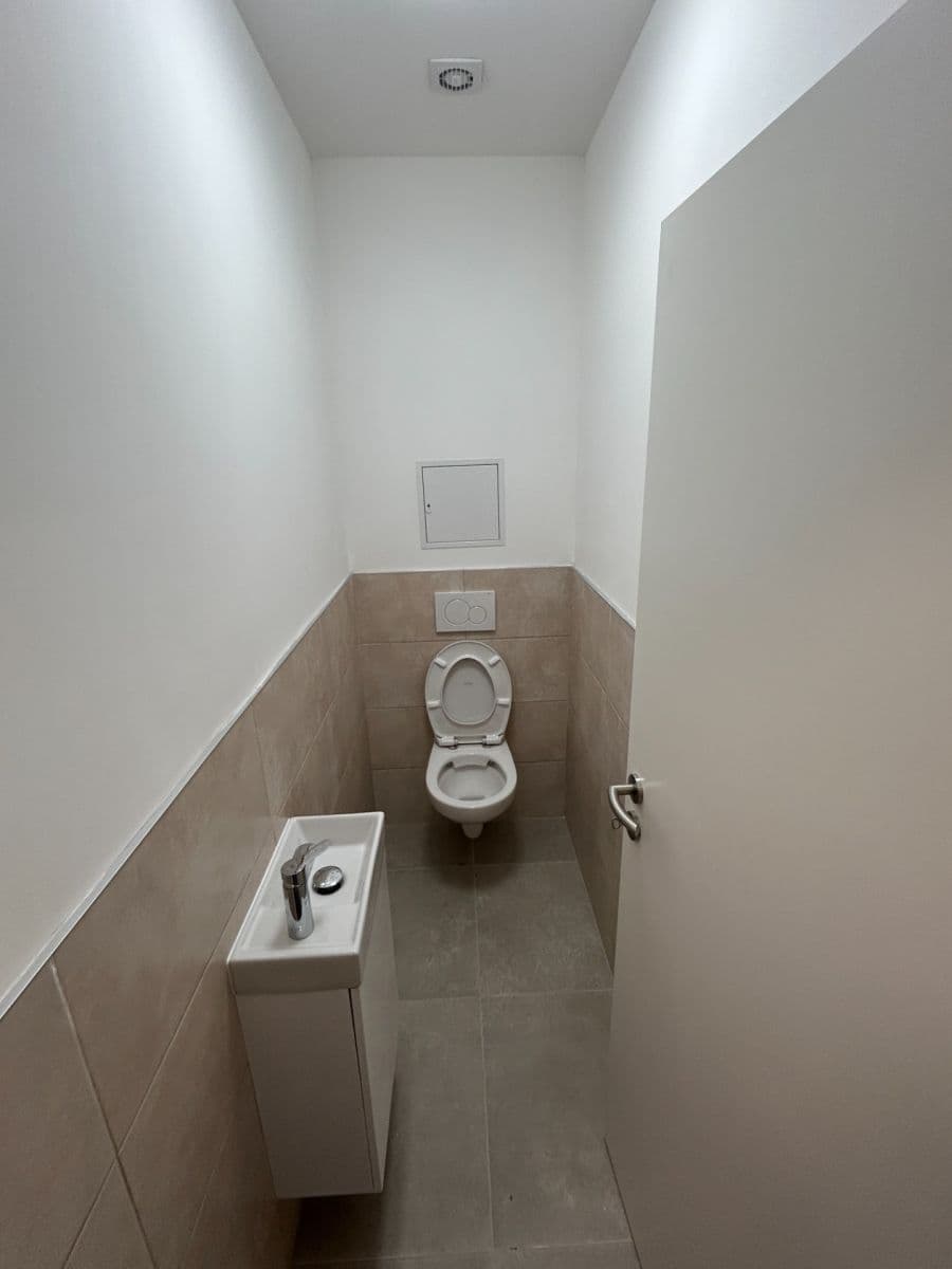Pronájem bytu 2+kk 40 m², Mládí, Jablonec nad Nisou, Liberecký kraj Pronájem bytu 2+kk 40 m², Mládí, Jablonec nad Nisou, Liberecký kraj