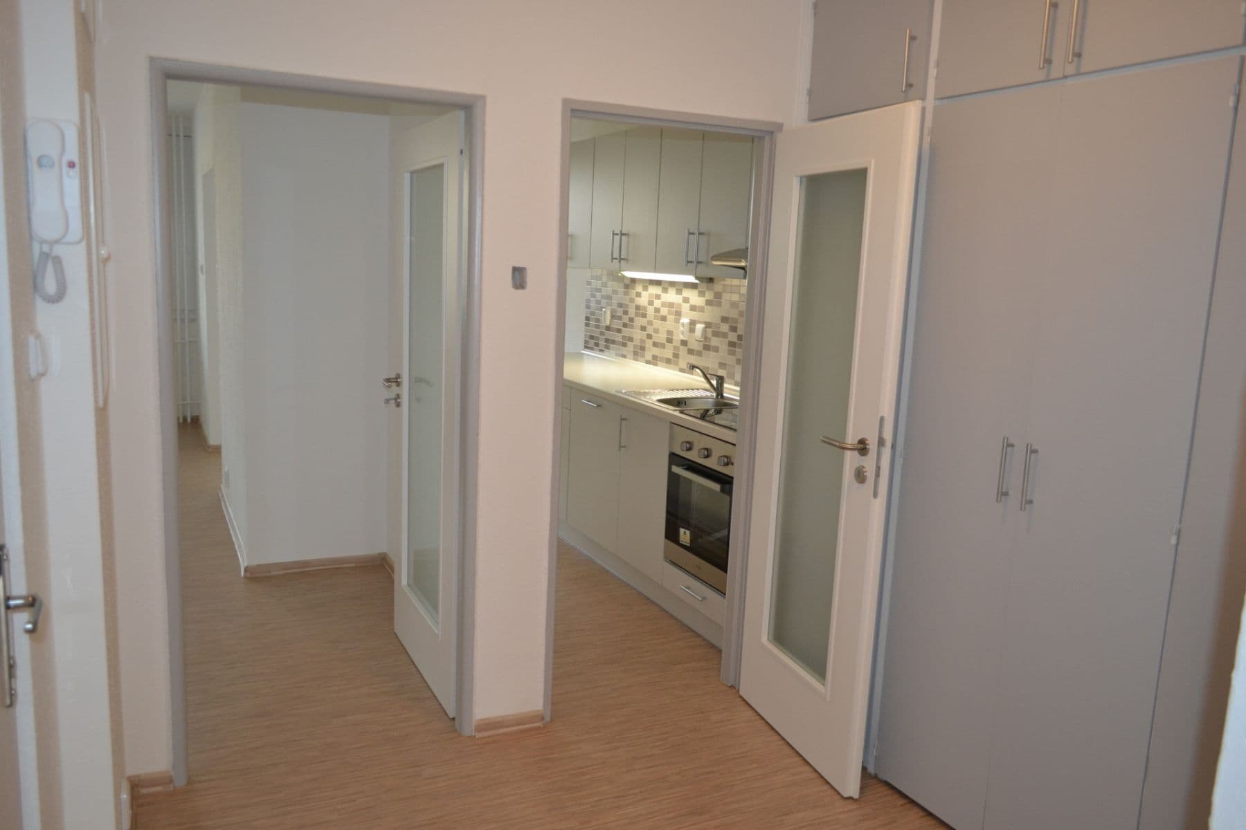 Pronájem bytu 3+1 80 m², Mezilesí, Praha, Praha Pronájem bytu 3+1 80 m², Mezilesí, Praha, Praha