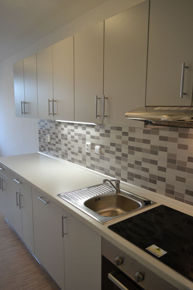 Pronájem bytu 3+1 80 m², Mezilesí, Praha, Praha Pronájem bytu 3+1 80 m², Mezilesí, Praha, Praha