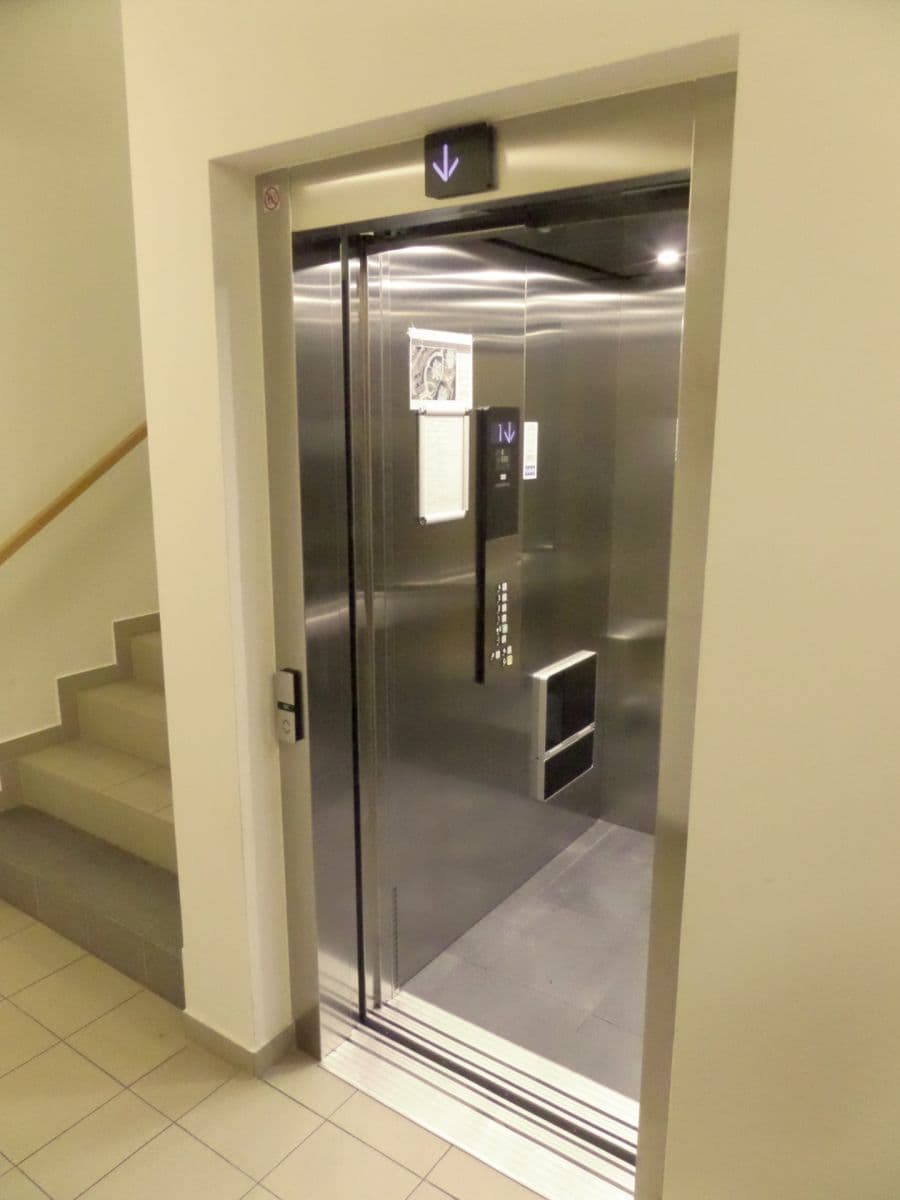 Pronájem bytu 3+kk 93 m², Nademlejnská, Praha, Praha Pronájem bytu 3+kk 93 m², Nademlejnská, Praha, Praha