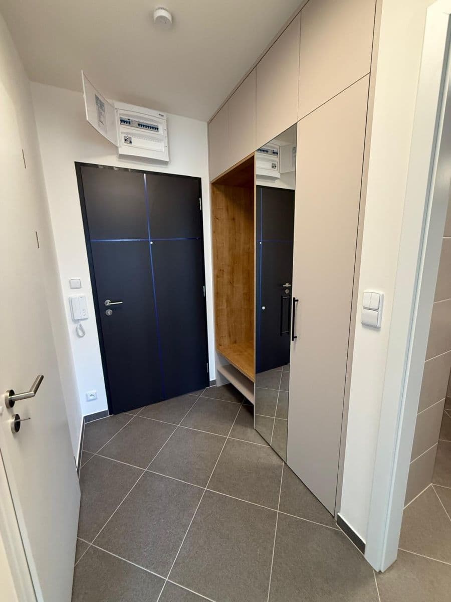 Pronájem bytu 2+kk 55 m², Čakovická, Praha, Praha Pronájem bytu 2+kk 55 m², Čakovická, Praha, Praha