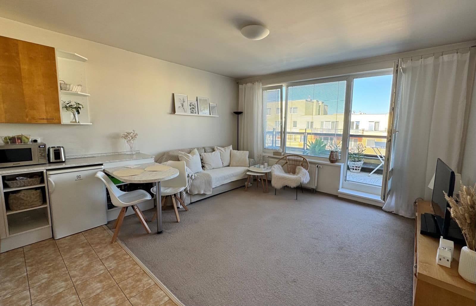 Pronájem bytu 2+kk 41 m², Werichova, Praha, Praha Pronájem bytu 2+kk 41 m², Werichova, Praha, Praha