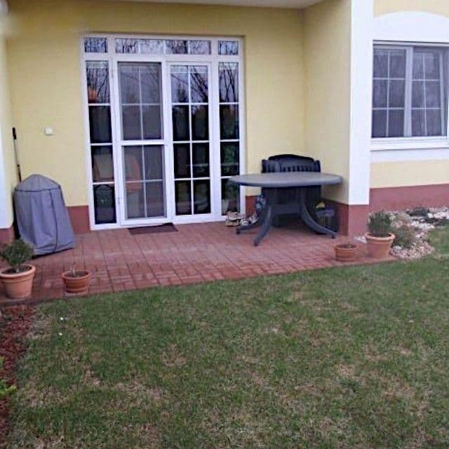 Prodej bytu 2+kk 45 m², Okružní, Vestec, Středočeský kraj Prodej bytu 2+kk 45 m², Okružní, Vestec, Středočeský kraj