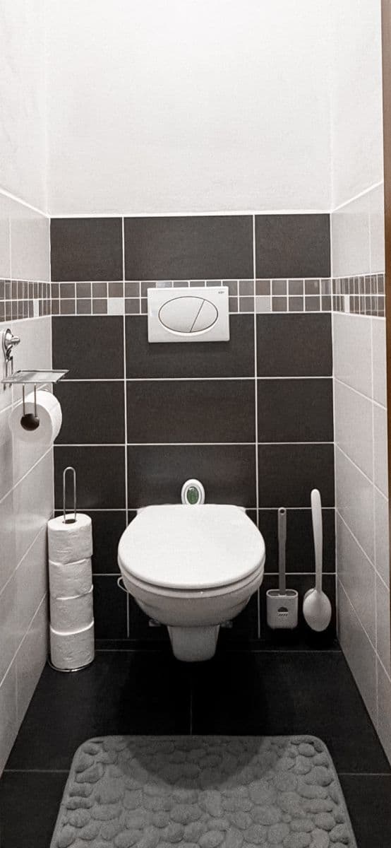 Pronájem bytu 2+kk 54 m², Holandská, Praha, Praha Pronájem bytu 2+kk 54 m², Holandská, Praha, Praha