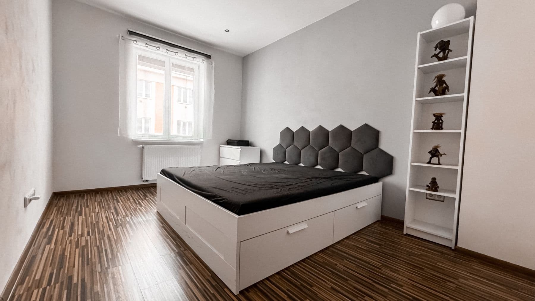 Pronájem bytu 2+kk 54 m², Holandská, Praha, Praha Pronájem bytu 2+kk 54 m², Holandská, Praha, Praha