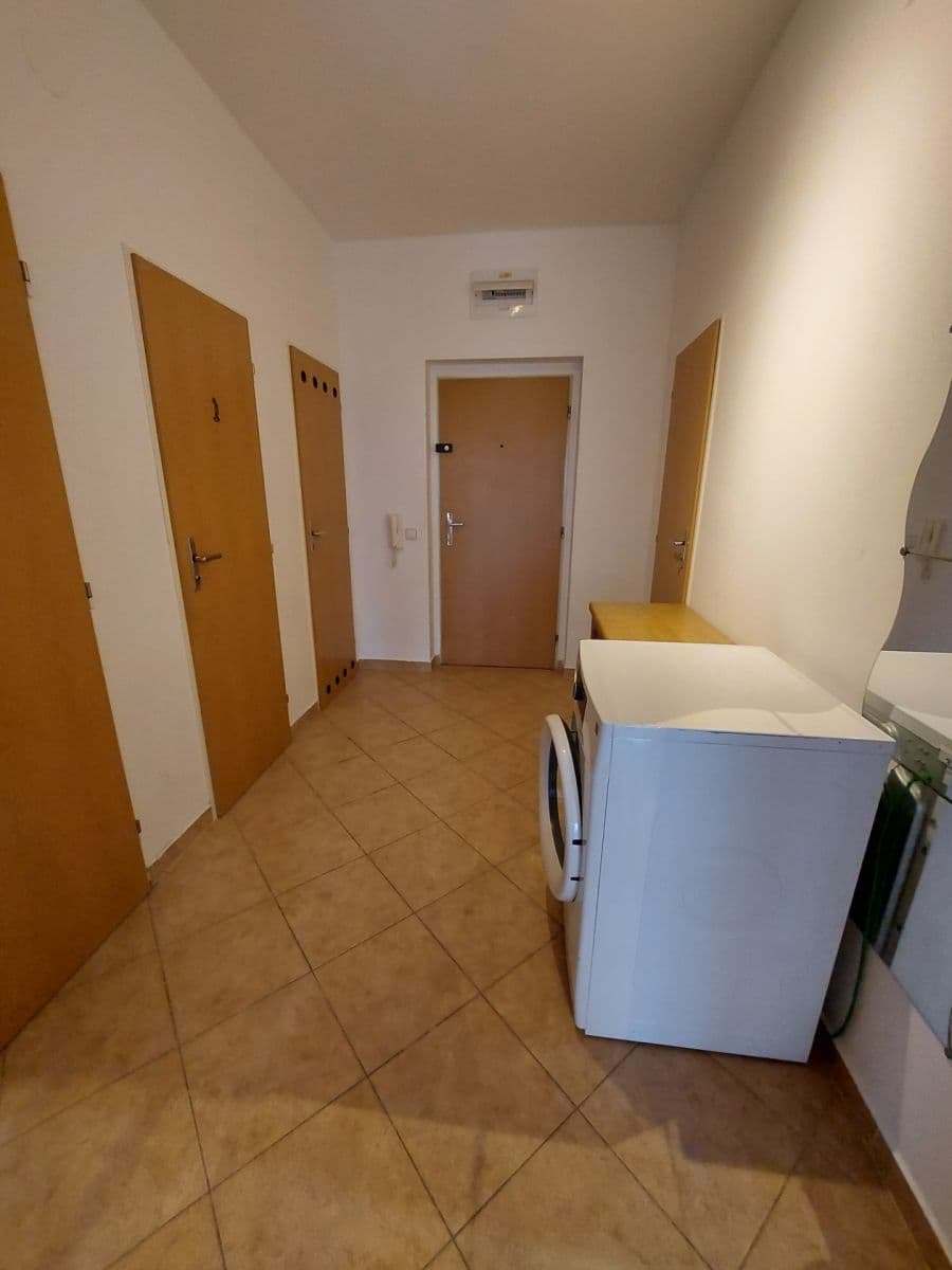 Pronájem bytu 3+kk 82 m², Pálavské náměstí, Brno, Jihomoravský kraj Pronájem bytu 3+kk 82 m², Pálavské náměstí, Brno, Jihomoravský kraj