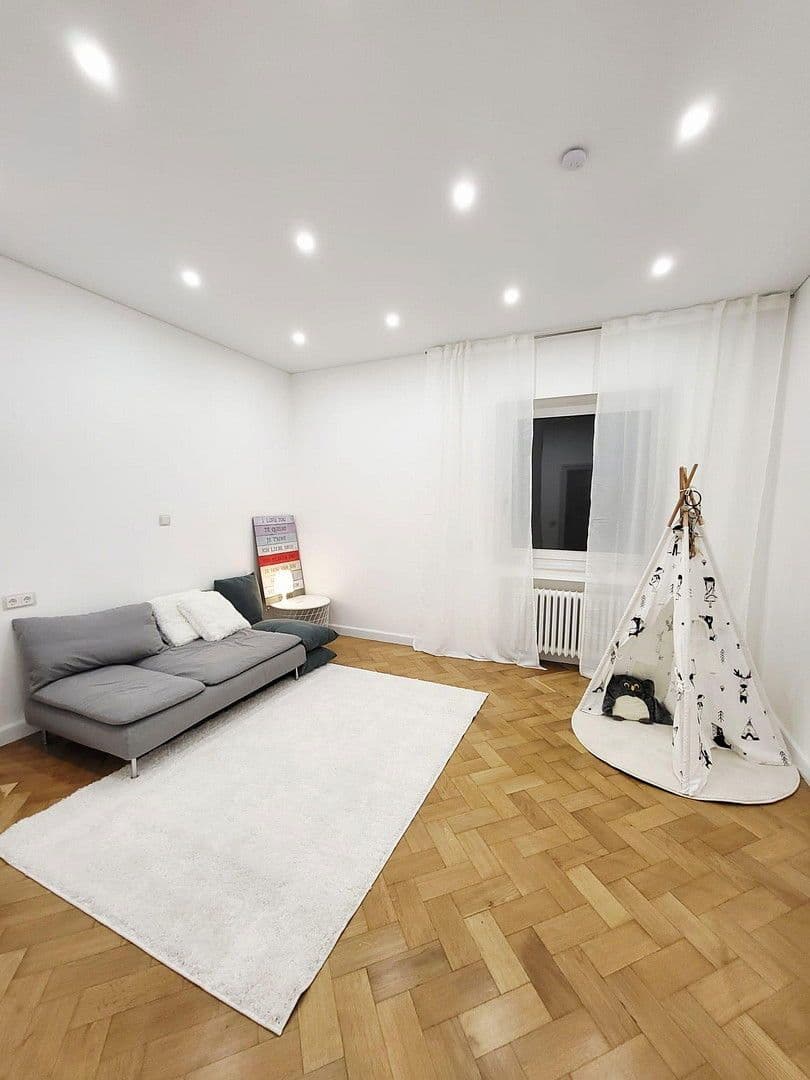 Prodej bytu 3+kk 106 m², Mulheim an der Ruhr, Severní Porýní-Vestfálsko Prodej bytu 3+kk 106 m², Mulheim an der Ruhr, Severní Porýní-Vestfálsko