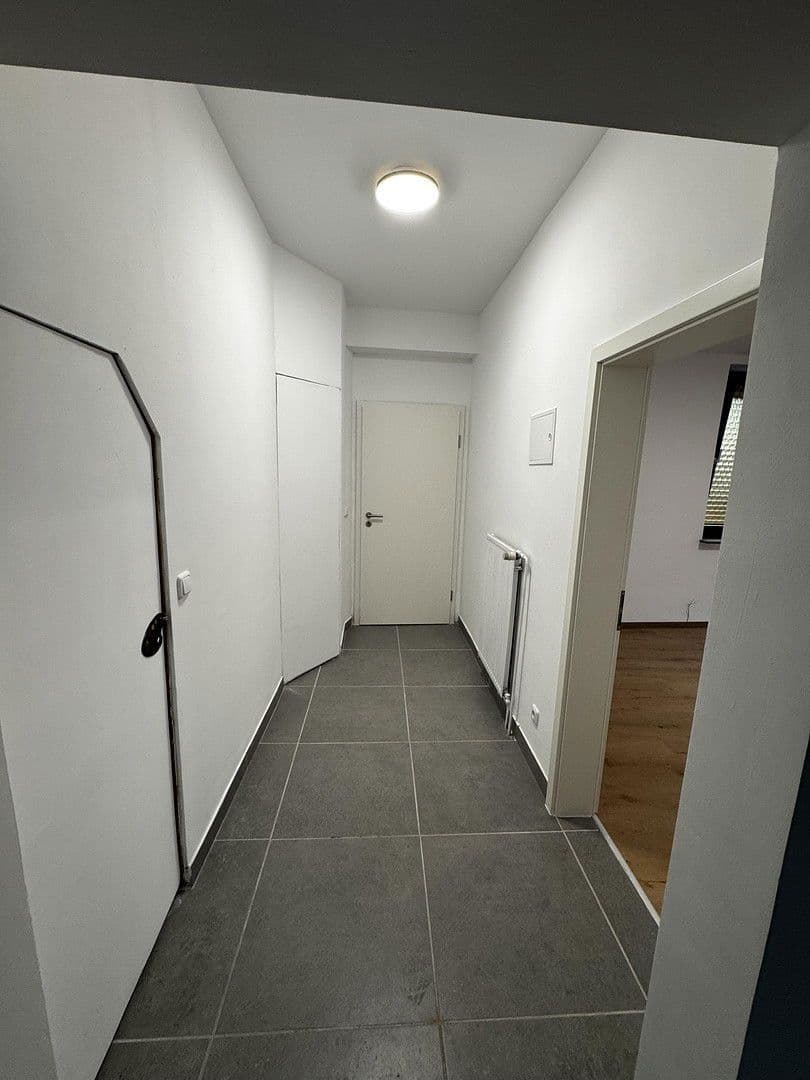 Pronájem bytu 3+1 110 m², Atzelbuckelstraße 5, Mannheim, Bádensko-Württembersko Pronájem bytu 3+1 110 m², Atzelbuckelstraße 5, Mannheim, Bádensko-Württembersko