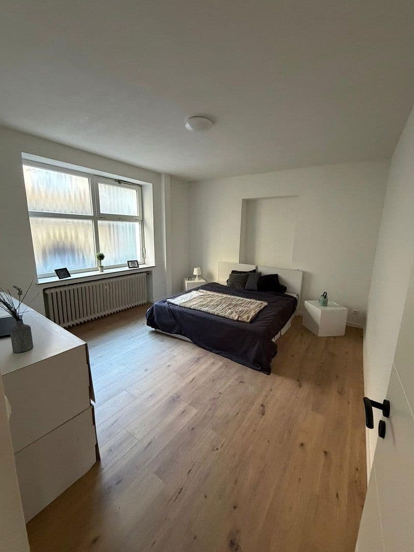 Prodej bytu 4+1 103 m², Weinstraße 102, Edenkoben, Porýní-Falc Prodej bytu 4+1 103 m², Weinstraße 102, Edenkoben, Porýní-Falc