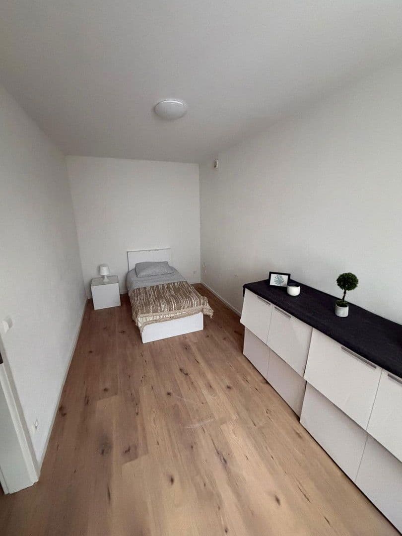 Prodej bytu 4+1 103 m², Weinstraße 102, Edenkoben, Porýní-Falc Prodej bytu 4+1 103 m², Weinstraße 102, Edenkoben, Porýní-Falc