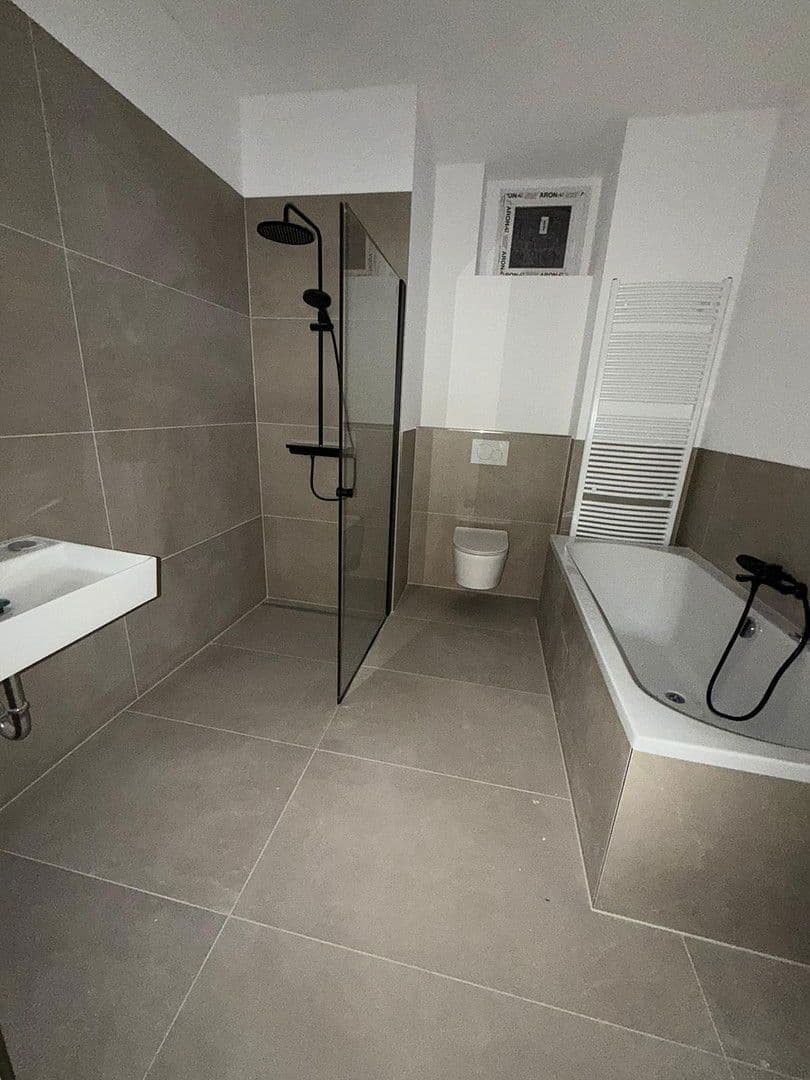 Prodej bytu 4+1 103 m², Weinstraße 102, Edenkoben, Porýní-Falc Prodej bytu 4+1 103 m², Weinstraße 102, Edenkoben, Porýní-Falc