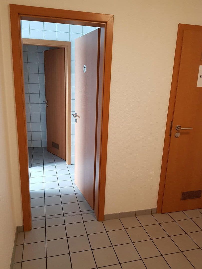 Pronájem kanceláře 17 m², Freiherr-vom-Stein-Straße 131, Mülheim an der Ruhr, Severní Porýní-Vestfálsko Pronájem kanceláře 17 m², Freiherr-vom-Stein-Straße 131, Mülheim an der Ruhr, Severní Porýní-Vestfálsko