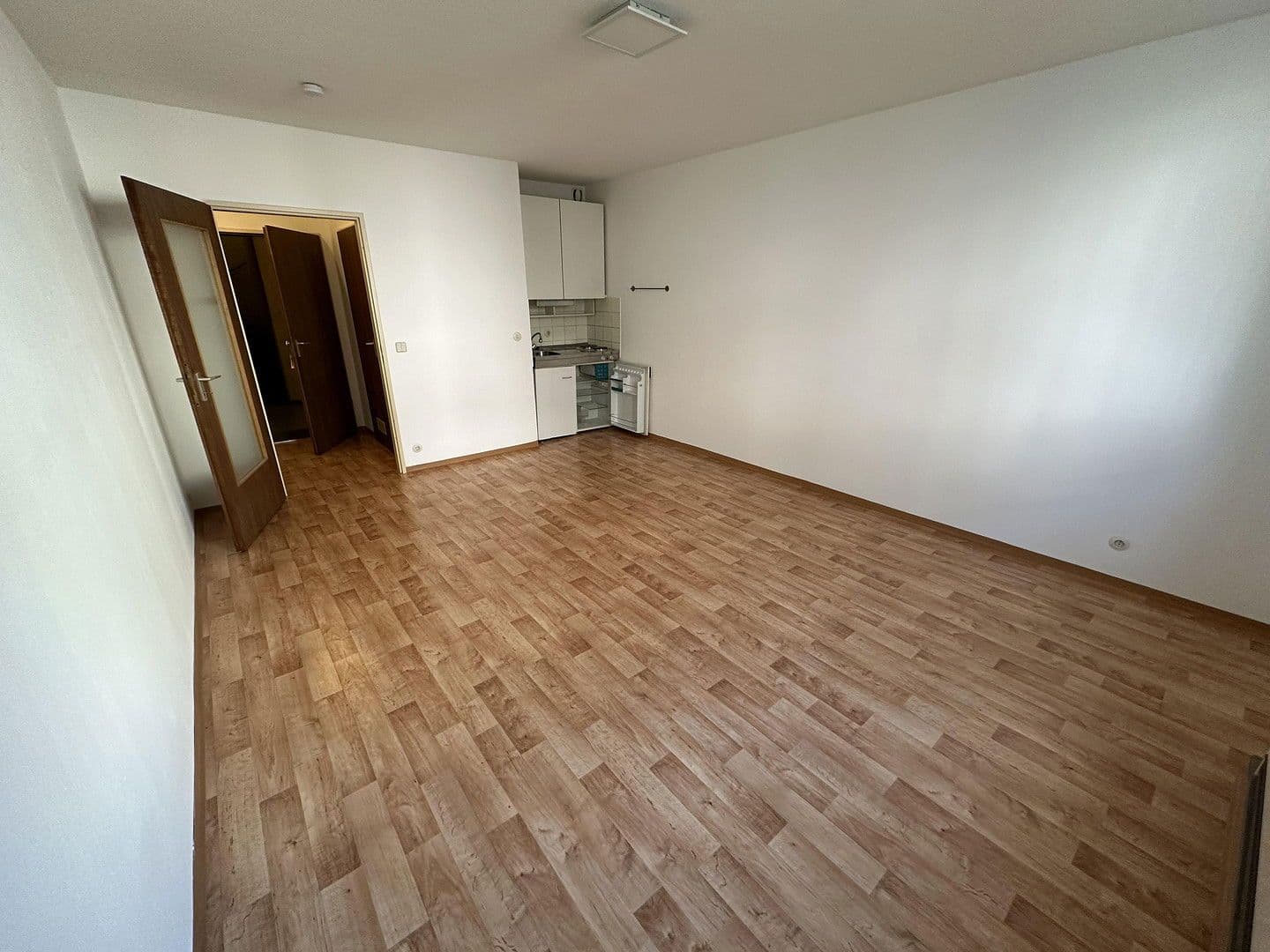 Pronájem bytu 1+1 24 m², Nürnberg, Bavorsko Pronájem bytu 1+1 24 m², Nürnberg, Bavorsko
