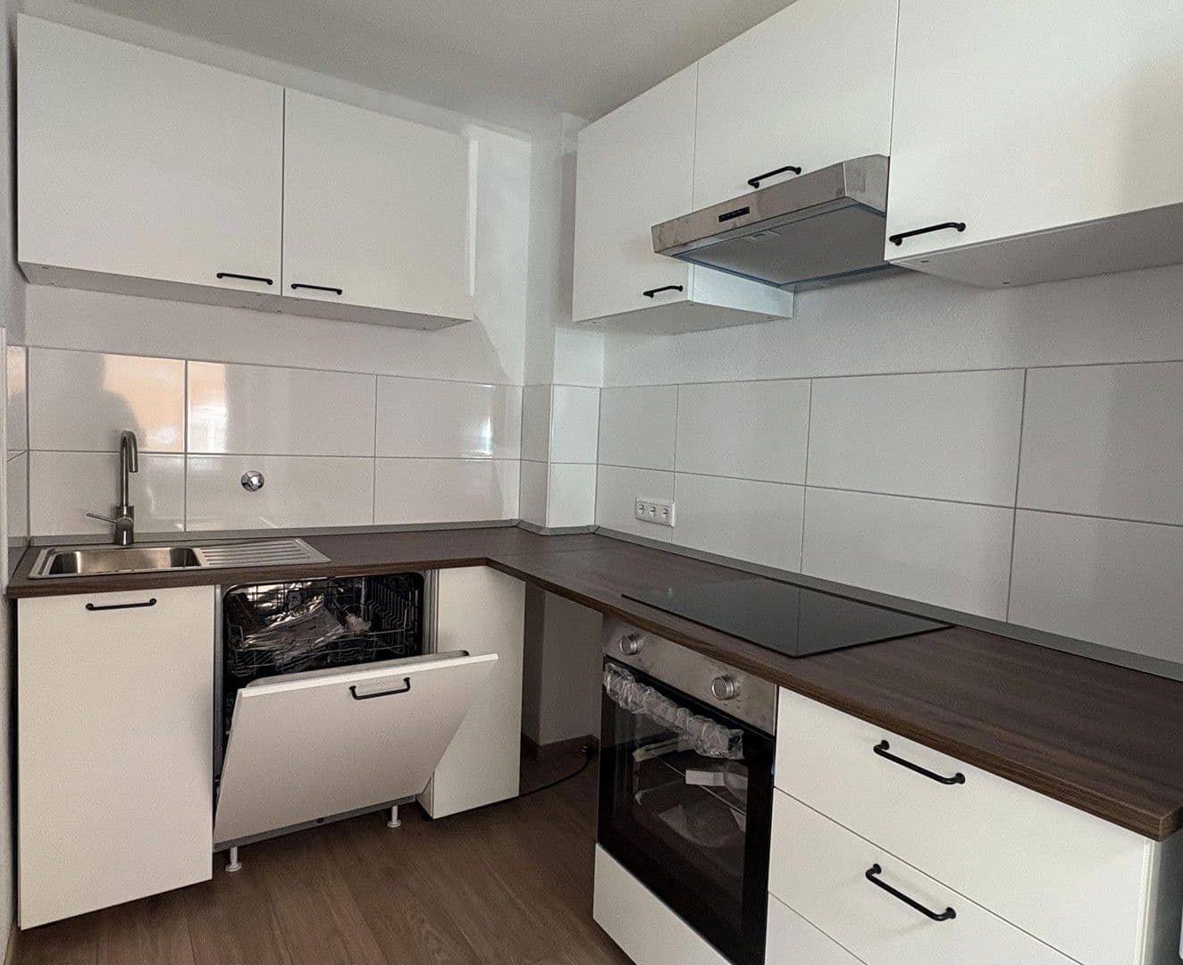 Pronájem bytu 3+1 60 m², Lüneburger Str. 31, Essen, Severní Porýní-Vestfálsko Pronájem bytu 3+1 60 m², Lüneburger Str. 31, Essen, Severní Porýní-Vestfálsko