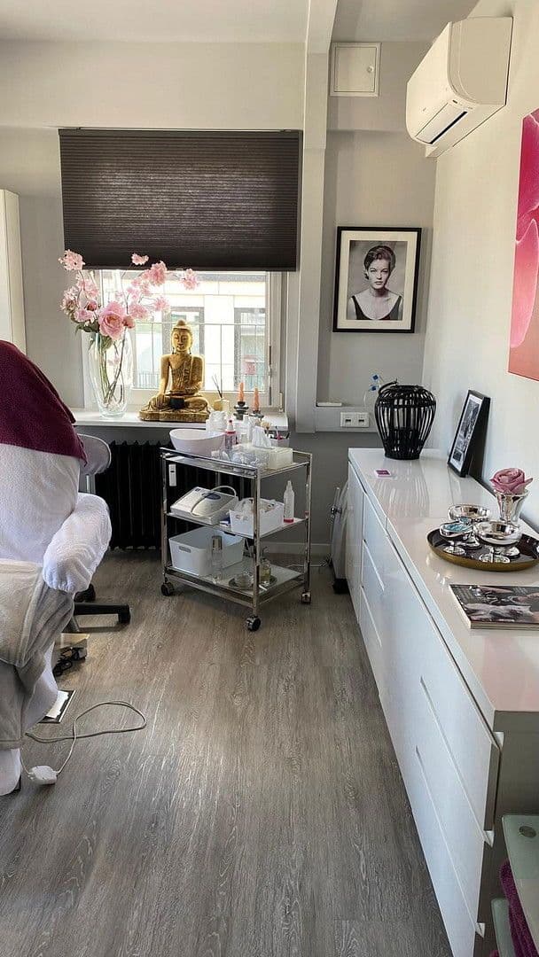 Pronájem kanceláře 115 m², Schadowstrasse 74, Düsseldorf, Severní Porýní-Vestfálsko Pronájem kanceláře 115 m², Schadowstrasse 74, Düsseldorf, Severní Porýní-Vestfálsko