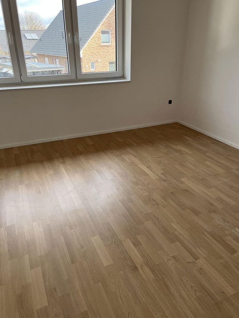 Pronájem domu 116 m², pozemek 300 m², Neumünster, Šlesvicko-Holštýnsko Pronájem domu 116 m², pozemek 300 m², Neumünster, Šlesvicko-Holštýnsko