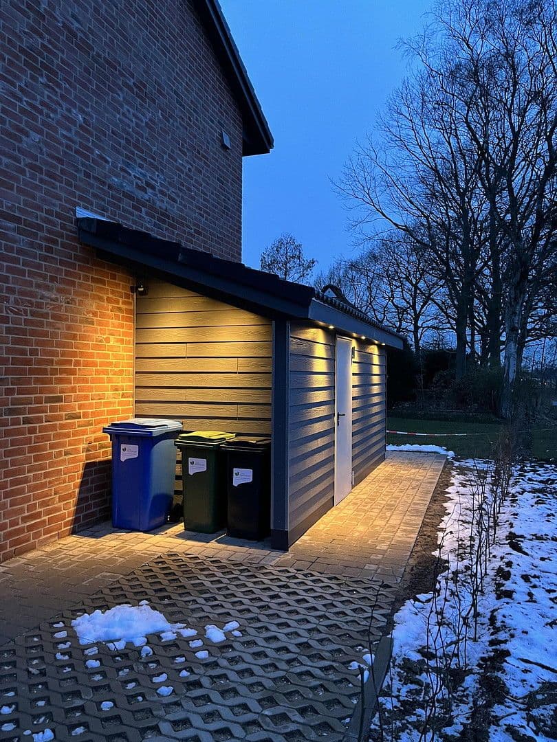 Pronájem domu 116 m², pozemek 300 m², Neumünster, Šlesvicko-Holštýnsko Pronájem domu 116 m², pozemek 300 m², Neumünster, Šlesvicko-Holštýnsko