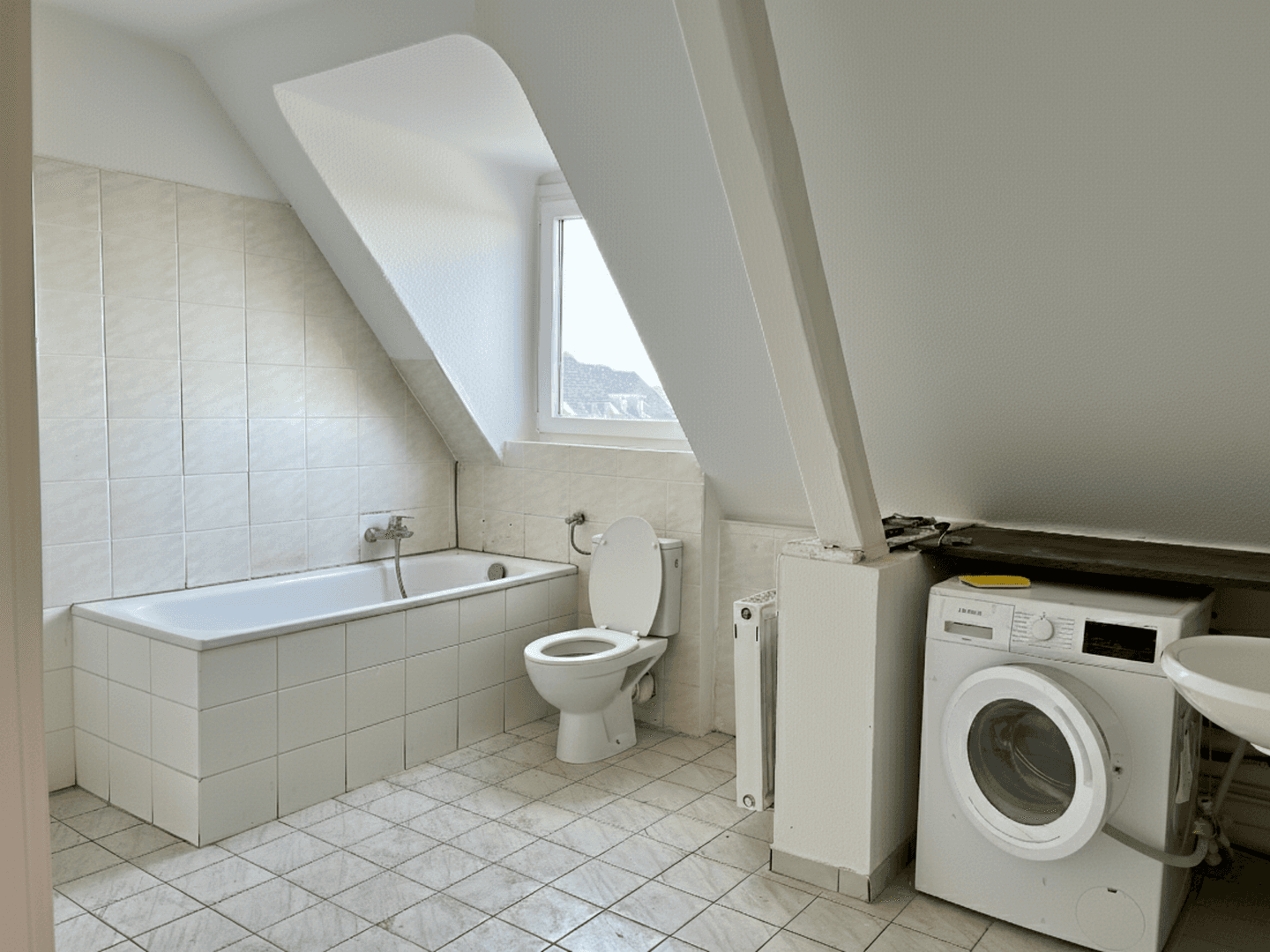 Pronájem bytu 3+1 83 m², Krefeld, Severní Porýní-Vestfálsko Pronájem bytu 3+1 83 m², Krefeld, Severní Porýní-Vestfálsko