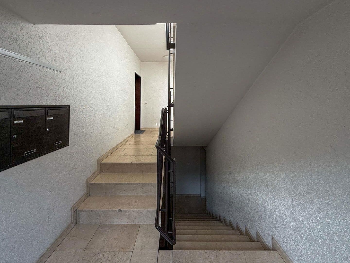 Prodej bytu 3+kk 117 m², Düsseldorf, Severní Porýní-Vestfálsko Prodej bytu 3+kk 117 m², Düsseldorf, Severní Porýní-Vestfálsko