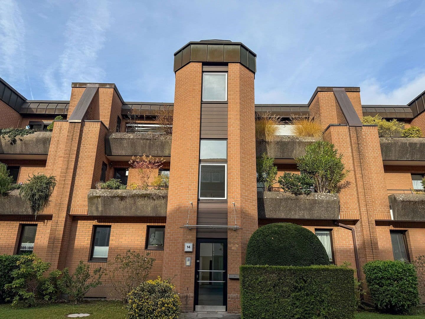 Prodej bytu 3+kk 117 m², Düsseldorf, Severní Porýní-Vestfálsko Prodej bytu 3+kk 117 m², Düsseldorf, Severní Porýní-Vestfálsko