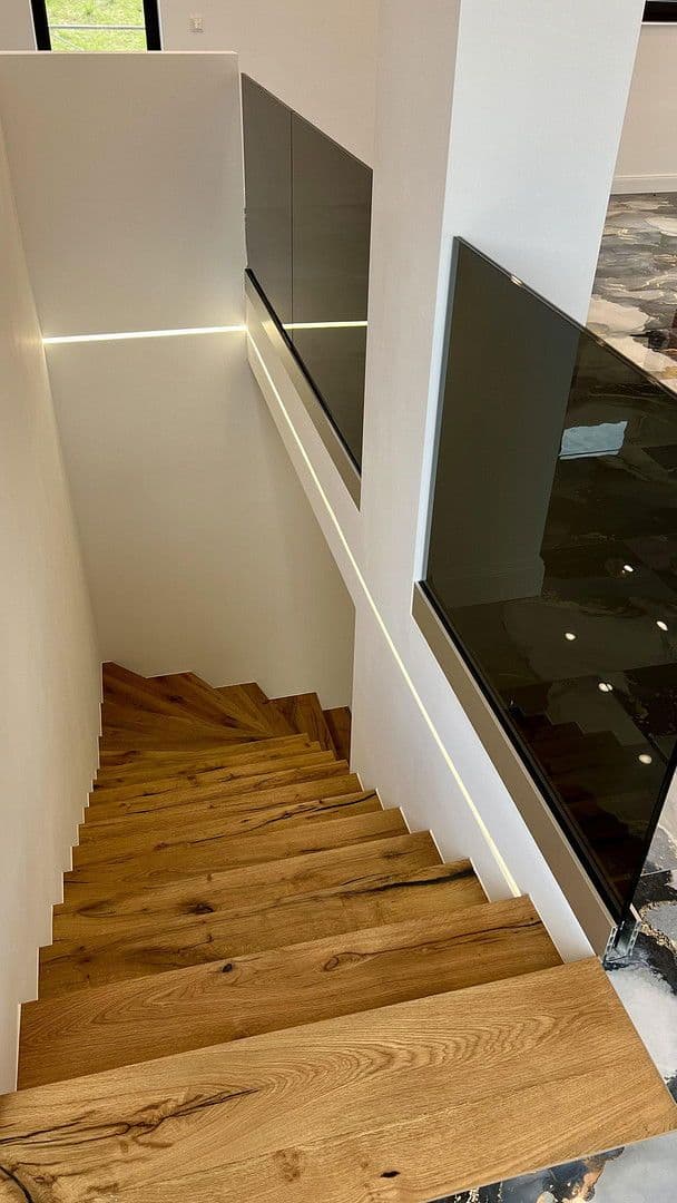 Prodej domu 178 m², pozemek 632 m², Am Panzergrabenbach 12a, Kapfenberg, Štýrsko Prodej domu 178 m², pozemek 632 m², Am Panzergrabenbach 12a, Kapfenberg, Štýrsko