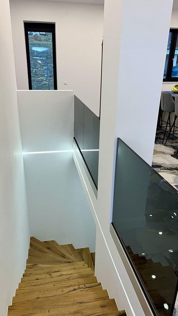 Prodej domu 178 m², pozemek 632 m², Am Panzergrabenbach 12a, Kapfenberg, Štýrsko Prodej domu 178 m², pozemek 632 m², Am Panzergrabenbach 12a, Kapfenberg, Štýrsko