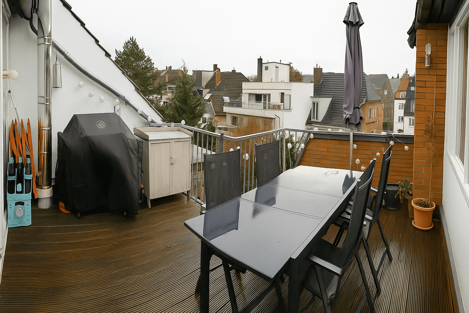 Pronájem bytu 2+1 64 m², Düsseldorf, Severní Porýní-Vestfálsko Pronájem bytu 2+1 64 m², Düsseldorf, Severní Porýní-Vestfálsko