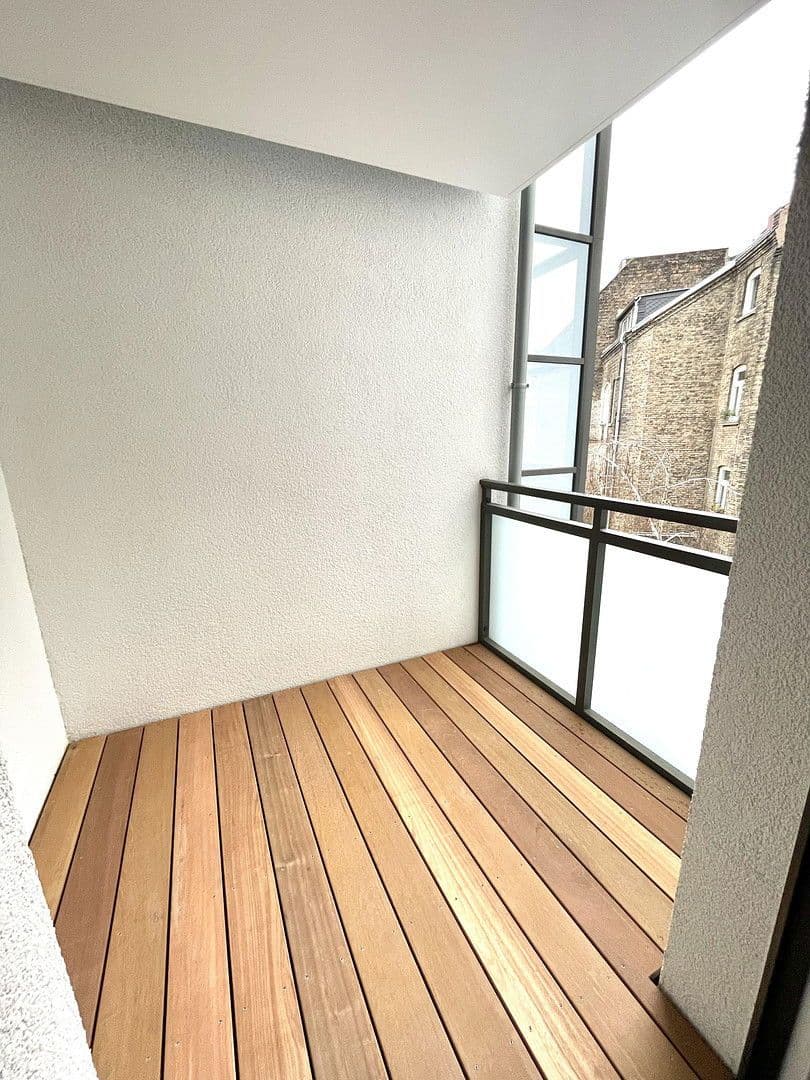 Prodej bytu 3+1 76 m², Düsseldorf, Severní Porýní-Vestfálsko Prodej bytu 3+1 76 m², Düsseldorf, Severní Porýní-Vestfálsko