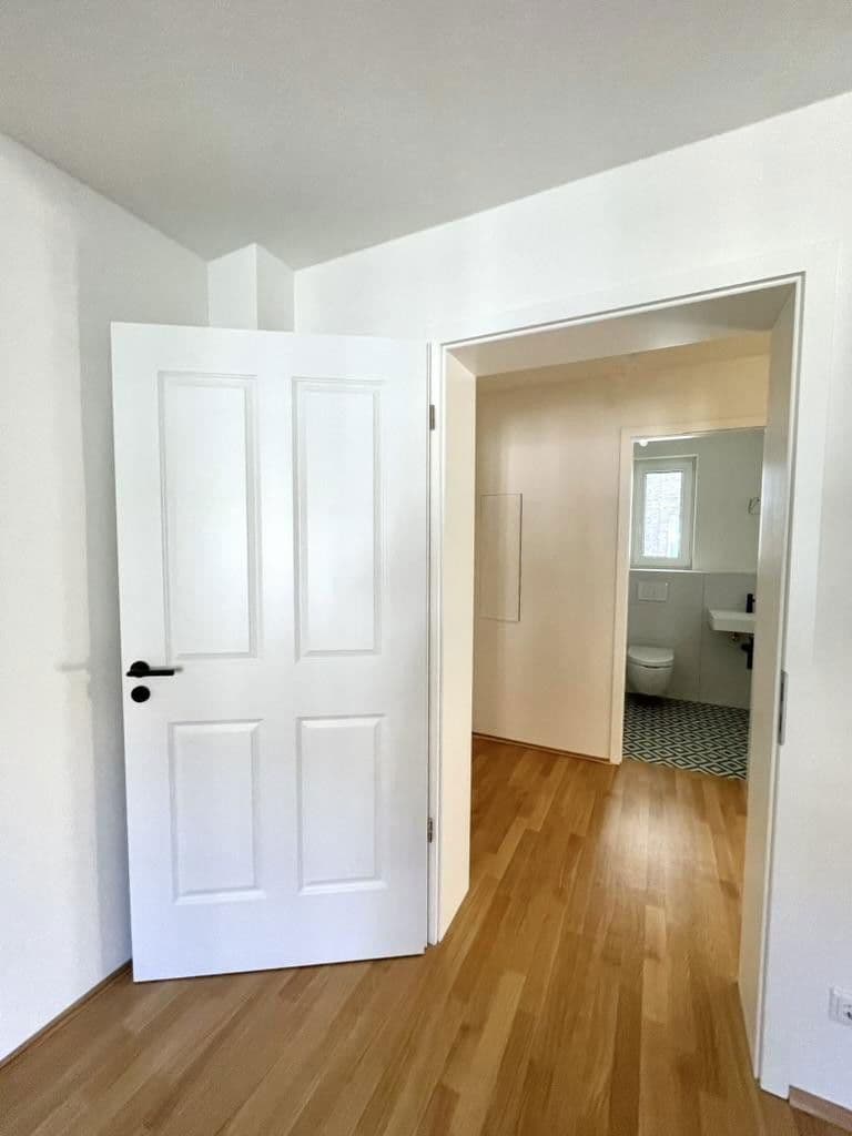 Prodej bytu 3+1 76 m², Düsseldorf, Severní Porýní-Vestfálsko Prodej bytu 3+1 76 m², Düsseldorf, Severní Porýní-Vestfálsko