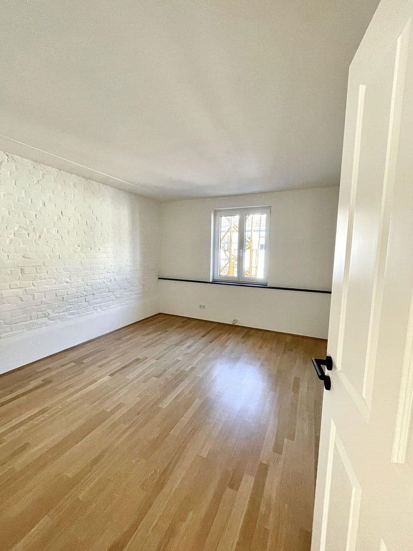 Prodej bytu 3+1 76 m², Düsseldorf, Severní Porýní-Vestfálsko Prodej bytu 3+1 76 m², Düsseldorf, Severní Porýní-Vestfálsko