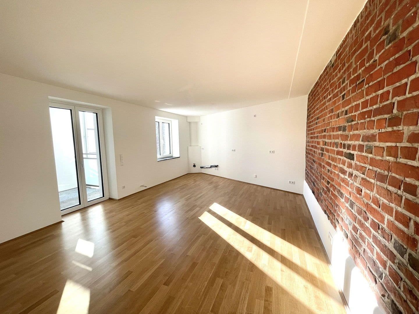 Prodej bytu 3+1 76 m², Düsseldorf, Severní Porýní-Vestfálsko Prodej bytu 3+1 76 m², Düsseldorf, Severní Porýní-Vestfálsko