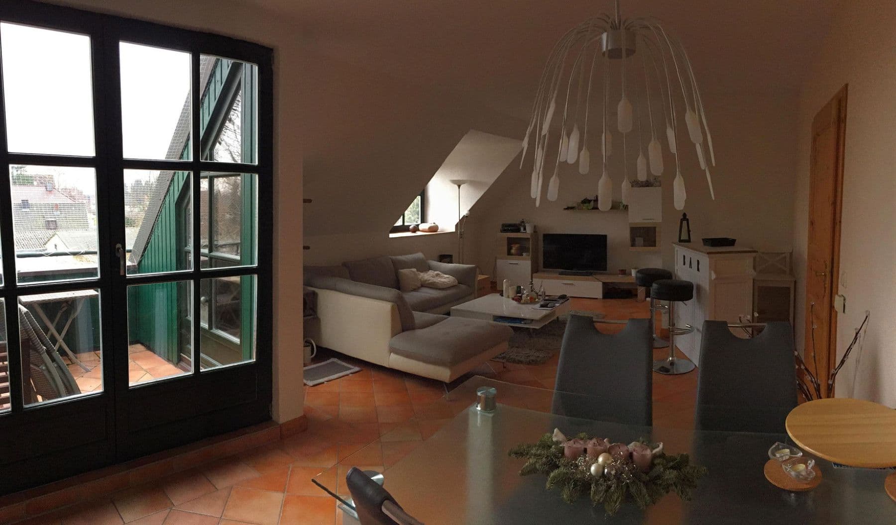 Prodej domu 1.299 m², pozemek 1.885 m², Henstedt-Ulzburg, Šlesvicko-Holštýnsko Prodej domu 1.299 m², pozemek 1.885 m², Henstedt-Ulzburg, Šlesvicko-Holštýnsko