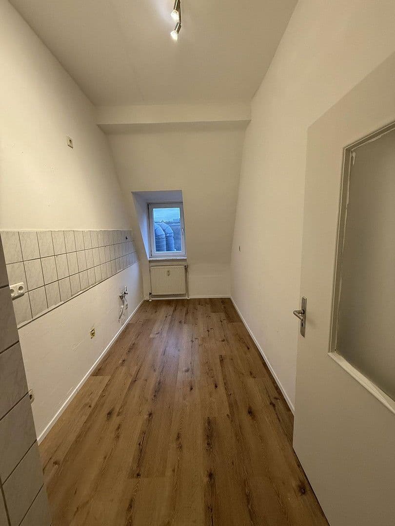Pronájem bytu 2+1 62 m², Gostenhofener Hauptstraße, Nürnberg, Bavorsko Pronájem bytu 2+1 62 m², Gostenhofener Hauptstraße, Nürnberg, Bavorsko