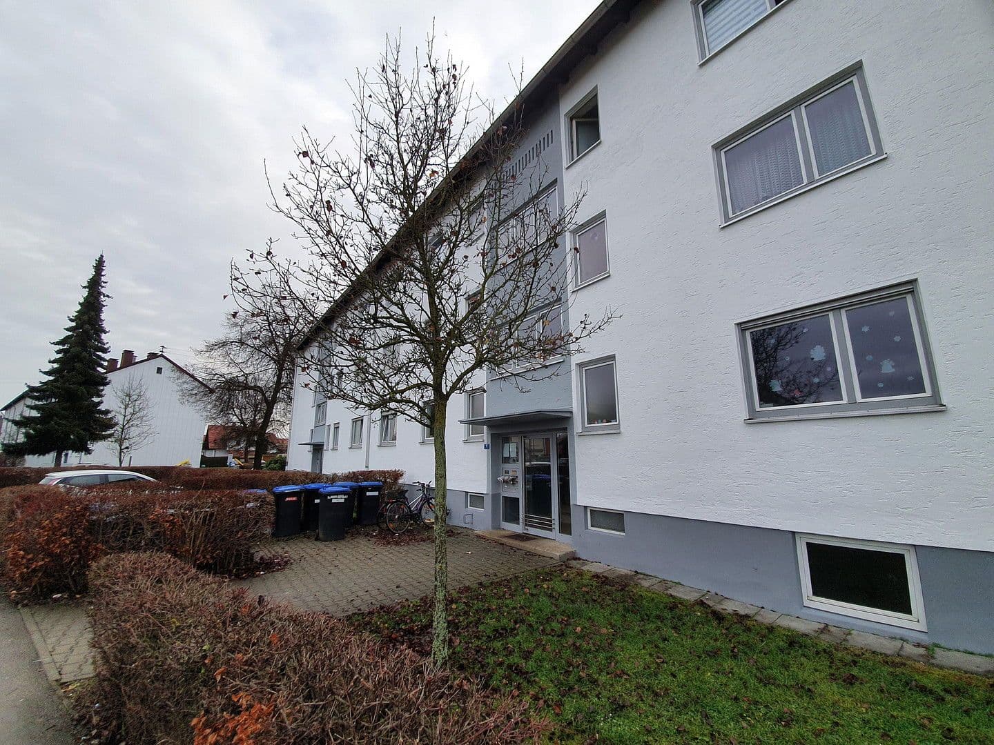Pronájem bytu 2+1 57 m², Hirschstr. 3, Vöhringen, Bavorsko Pronájem bytu 2+1 57 m², Hirschstr. 3, Vöhringen, Bavorsko