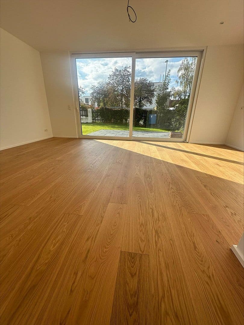 Prodej bytu 6+1 159 m², Hartenbrakenstrasse 28, Hannover, Dolní Sasko Prodej bytu 6+1 159 m², Hartenbrakenstrasse 28, Hannover, Dolní Sasko