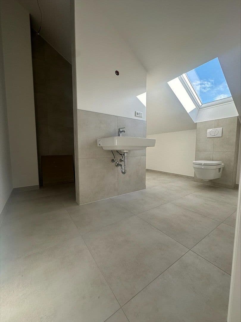 Prodej domu 159 m², pozemek 200 m², Hartenbrakenstrasse 28, Hannover, Dolní Sasko Prodej domu 159 m², pozemek 200 m², Hartenbrakenstrasse 28, Hannover, Dolní Sasko