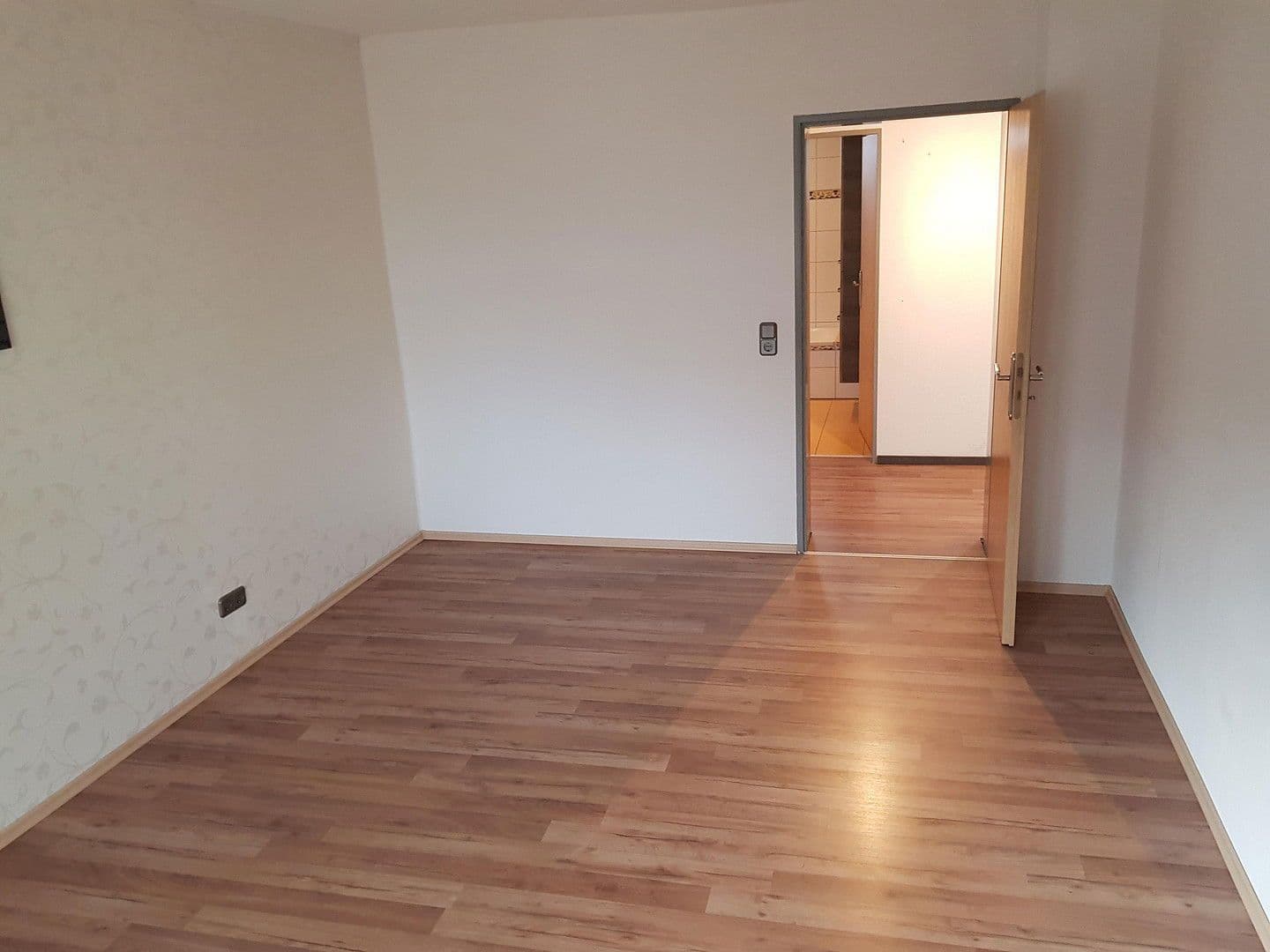Pronájem bytu 2+1 64 m², Römerstr. 13, Worms, Porýní-Falc Pronájem bytu 2+1 64 m², Römerstr. 13, Worms, Porýní-Falc