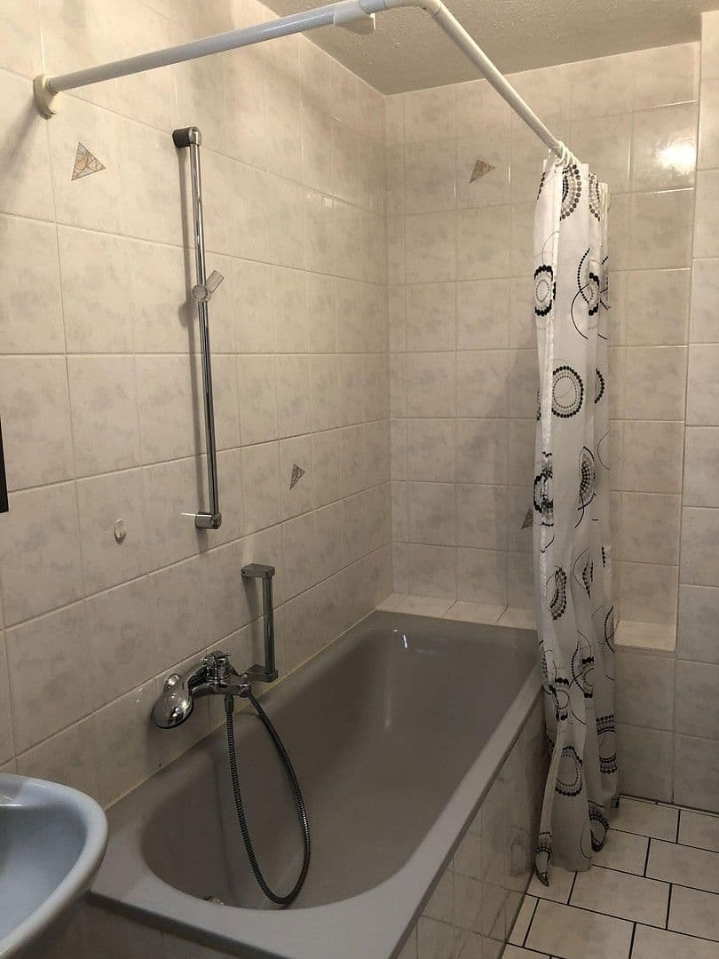 Prodej bytu 2+1 56 m², Schillerstraße 37, Schömberg, Bádensko-Württembersko Prodej bytu 2+1 56 m², Schillerstraße 37, Schömberg, Bádensko-Württembersko