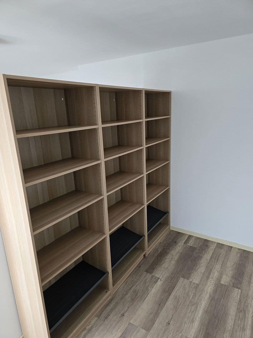 Pronájem domu 120 m², pozemek 237 m², Schmalenhofer Str., 27 A, Velbert, Severní Porýní-Vestfálsko Pronájem domu 120 m², pozemek 237 m², Schmalenhofer Str., 27 A, Velbert, Severní Porýní-Vestfálsko