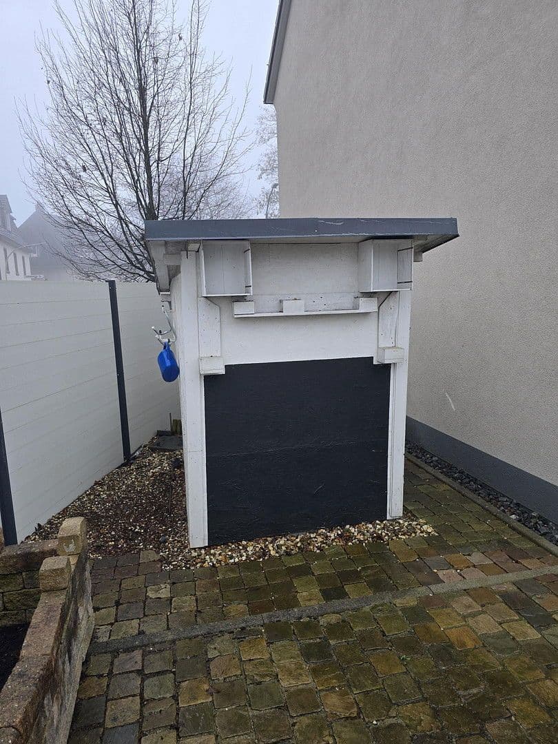 Pronájem domu 120 m², pozemek 237 m², Schmalenhofer Str., 27 A, Velbert, Severní Porýní-Vestfálsko Pronájem domu 120 m², pozemek 237 m², Schmalenhofer Str., 27 A, Velbert, Severní Porýní-Vestfálsko