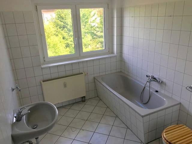 Pronájem bytu 3+1 80 m², Bennewitz, Sasko Pronájem bytu 3+1 80 m², Bennewitz, Sasko