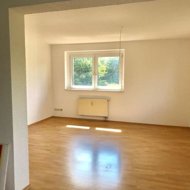 Pronájem bytu 3+1 80 m², Bennewitz, Sasko Pronájem bytu 3+1 80 m², Bennewitz, Sasko