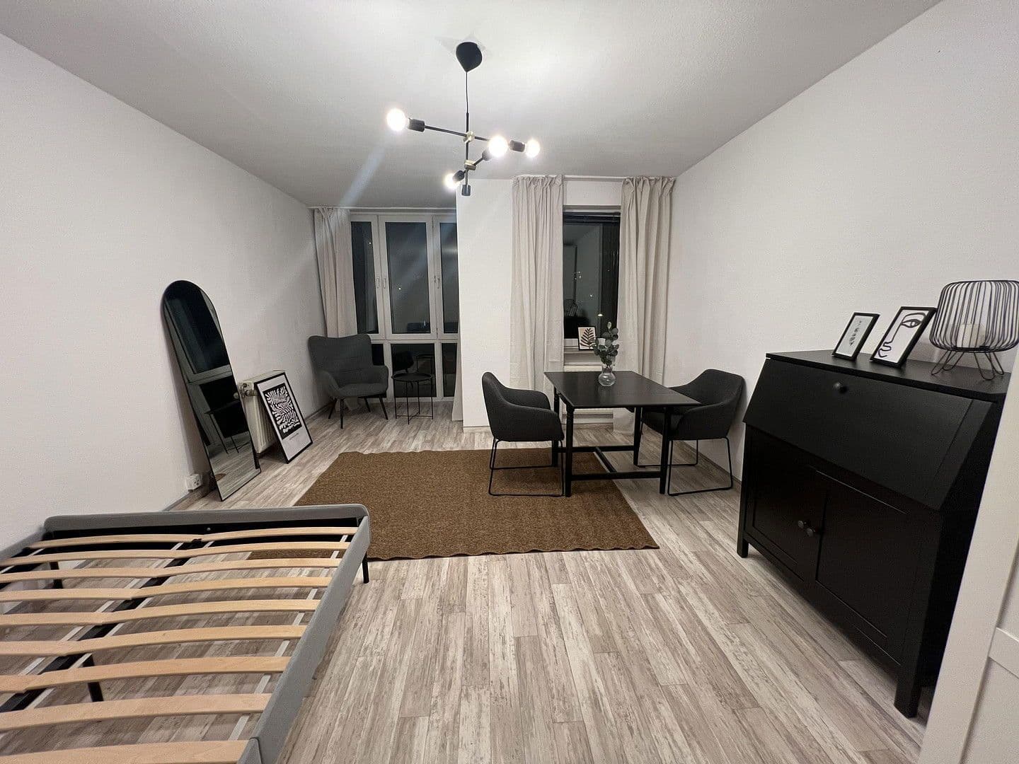 Pronájem bytu 1+1 27 m², Hamburg, Hamburg Pronájem bytu 1+1 27 m², Hamburg, Hamburg