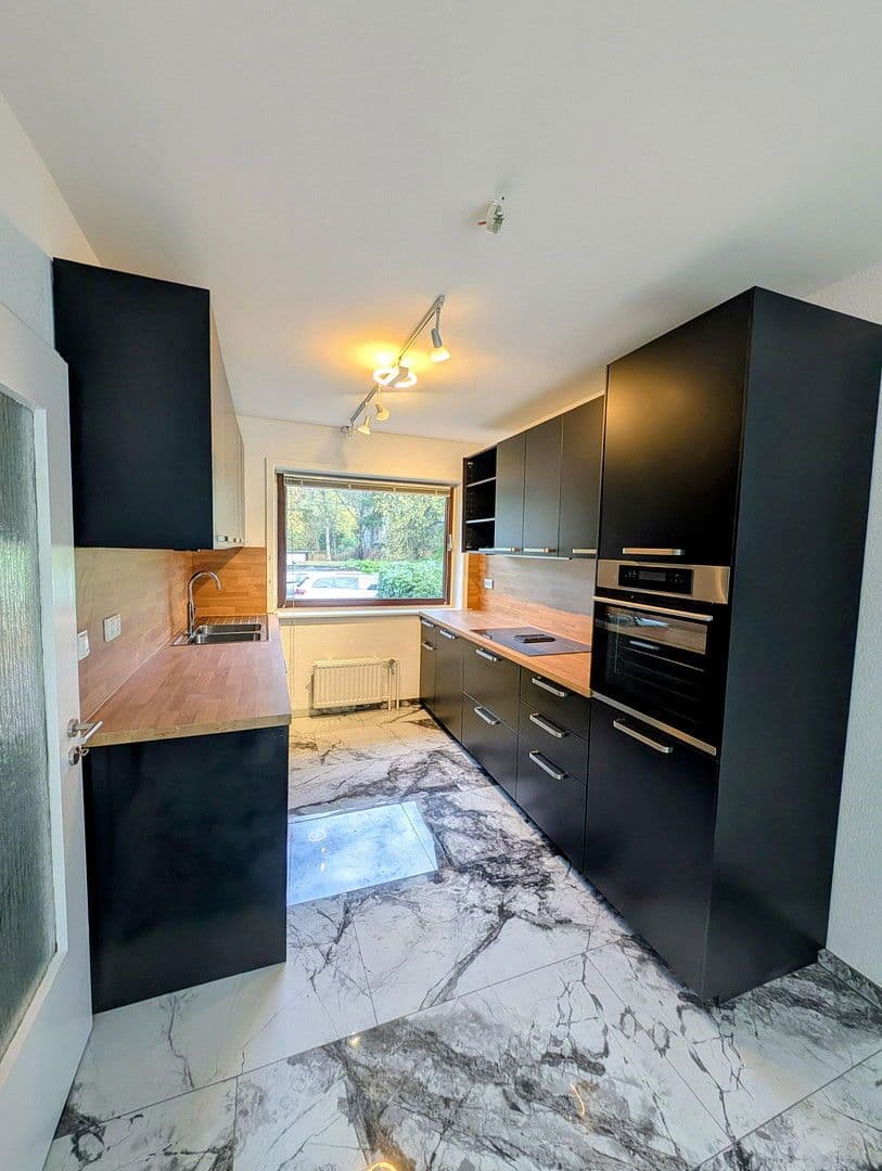 Pronájem bytu 3+1 150 m², Am Tangstedter Forst 21, Norderstedt, Šlesvicko-Holštýnsko Pronájem bytu 3+1 150 m², Am Tangstedter Forst 21, Norderstedt, Šlesvicko-Holštýnsko