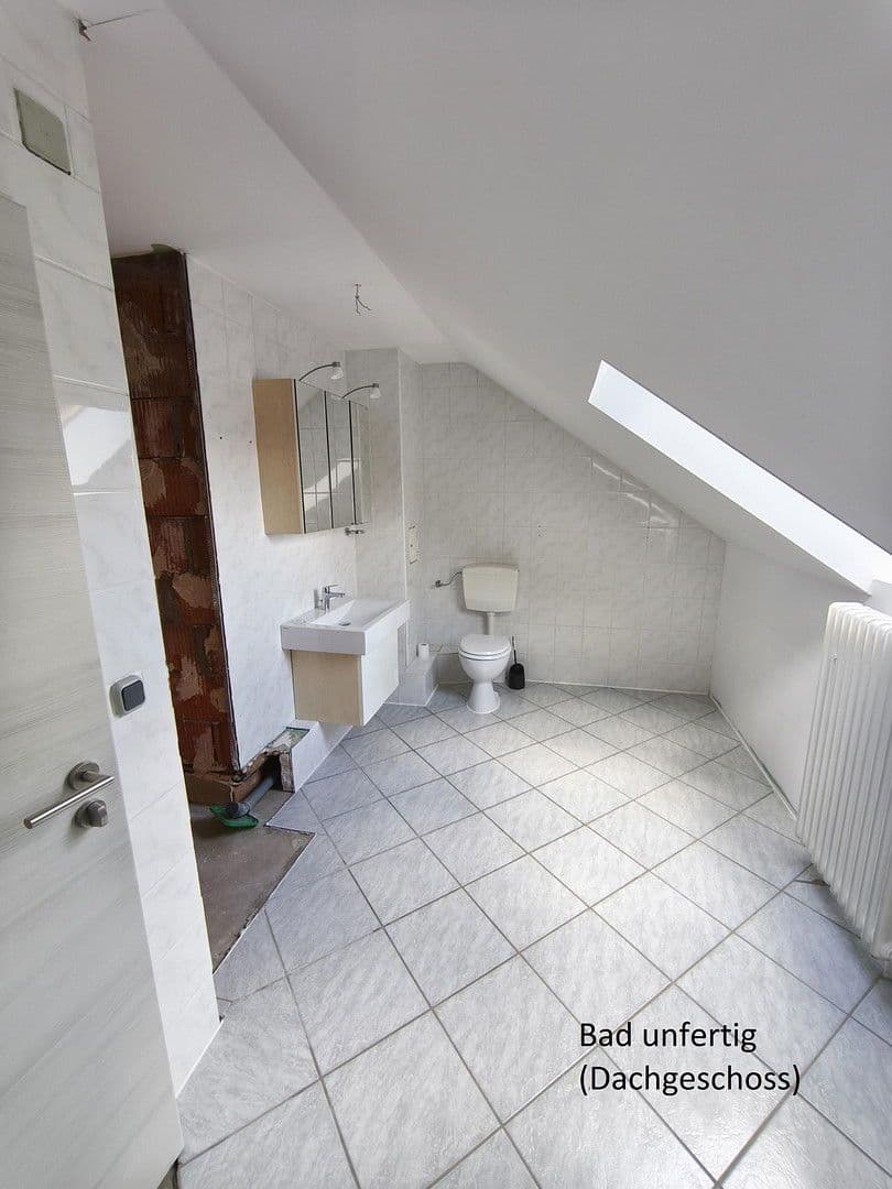 Prodej domu 152 m², pozemek 183 m², Dittelbrunn, Bavorsko Prodej domu 152 m², pozemek 183 m², Dittelbrunn, Bavorsko