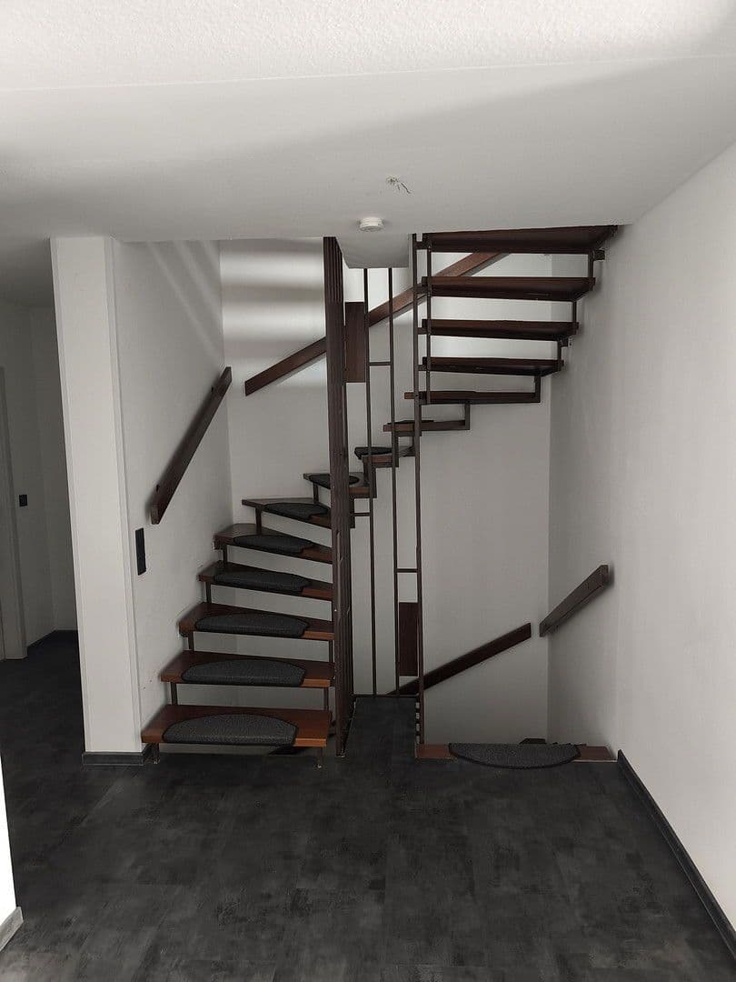 Prodej domu 152 m², pozemek 183 m², Dittelbrunn, Bavorsko Prodej domu 152 m², pozemek 183 m², Dittelbrunn, Bavorsko