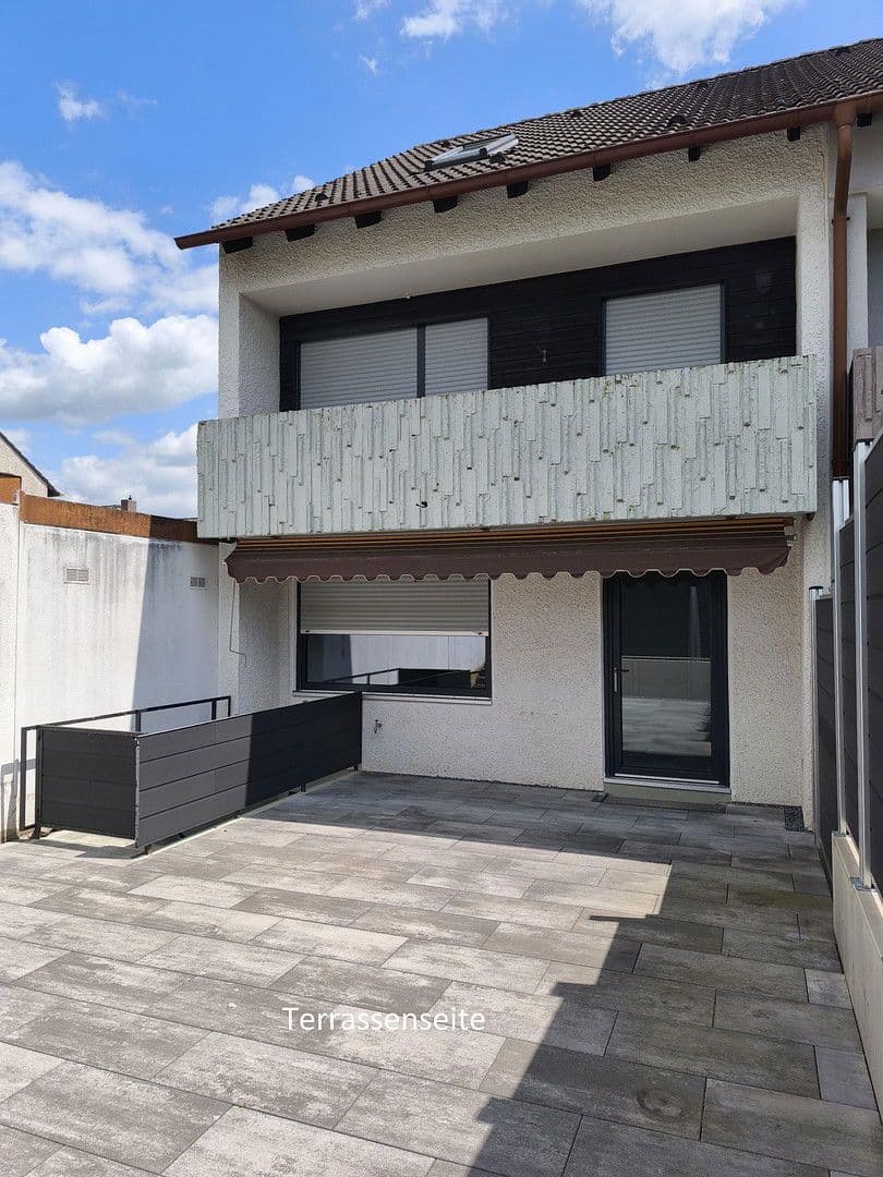 Prodej domu 152 m², pozemek 183 m², Dittelbrunn, Bavorsko Prodej domu 152 m², pozemek 183 m², Dittelbrunn, Bavorsko