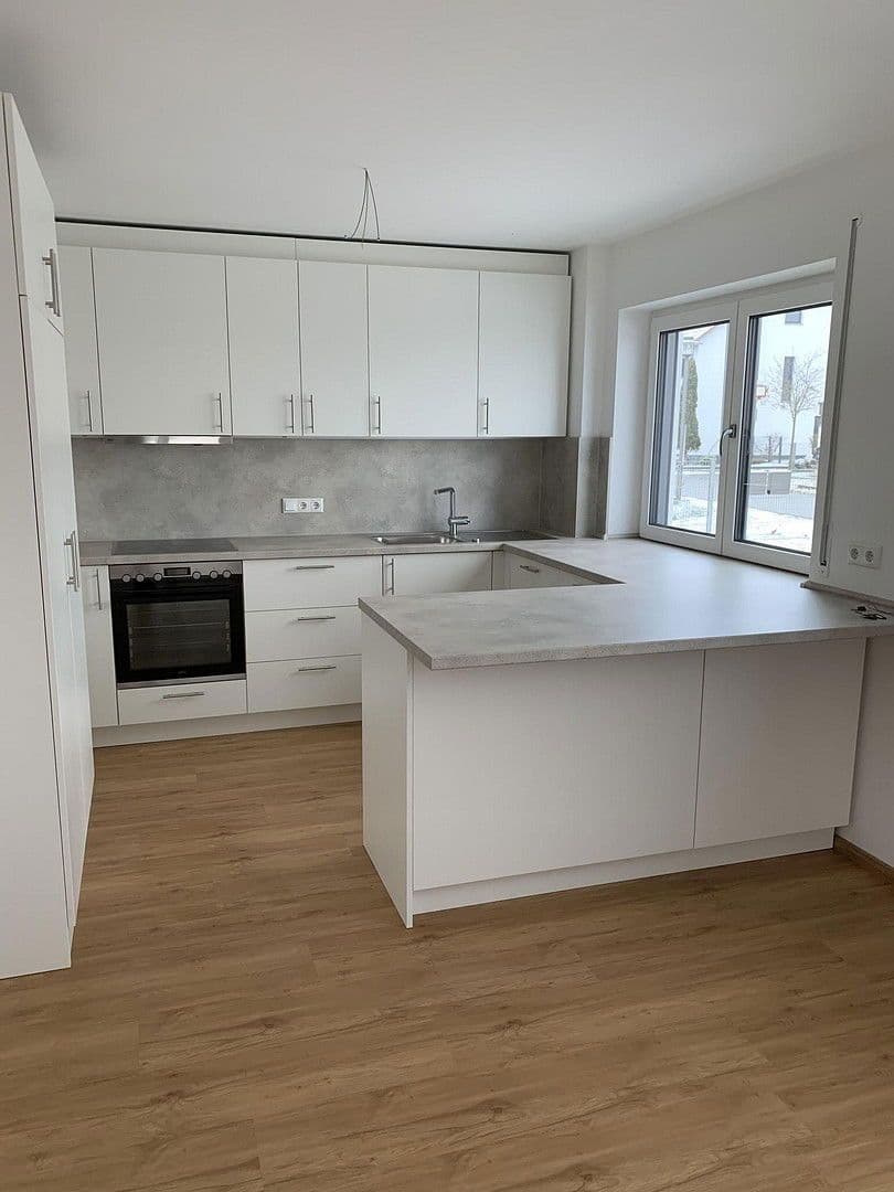 Pronájem bytu 3+1 94 m², Barbing, Bavorsko Pronájem bytu 3+1 94 m², Barbing, Bavorsko