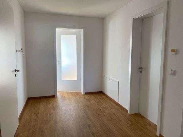 Pronájem bytu 3+1 94 m², Barbing, Bavorsko Pronájem bytu 3+1 94 m², Barbing, Bavorsko