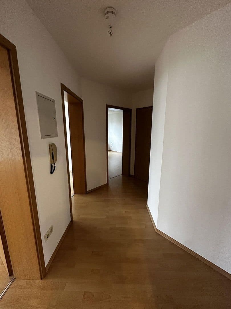 Pronájem bytu 3+1 90 m², Gutenbergstraße 27a, Zirndorf, Bavorsko Pronájem bytu 3+1 90 m², Gutenbergstraße 27a, Zirndorf, Bavorsko